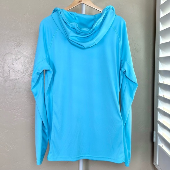 Women’s Aqua Blue UPF 50+ Lightweight Sun Protective Top with Hood - Picture 6 of 8